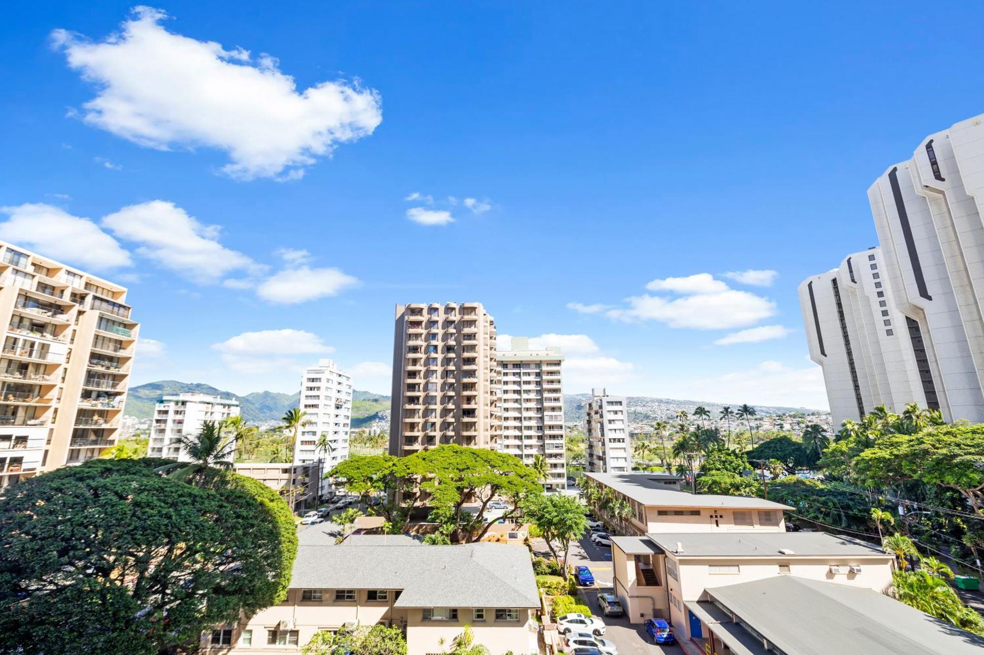 Cozy Waikiki Getaway, Stroll To Beach With Free Parking Honolulu Exterior photo