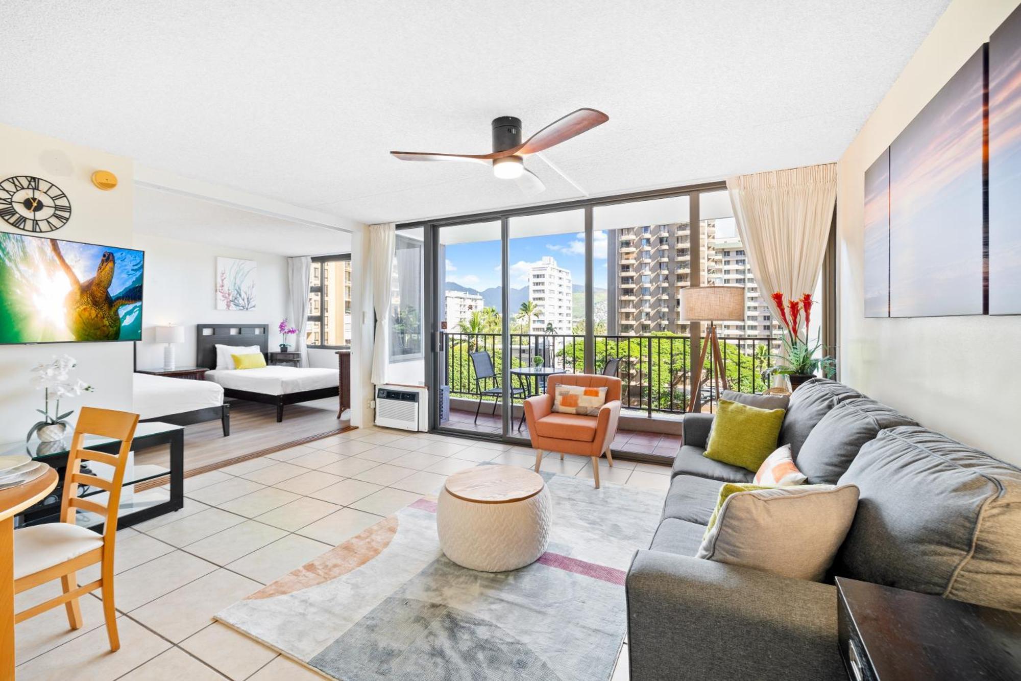 Cozy Waikiki Getaway, Stroll To Beach With Free Parking Honolulu Exterior photo