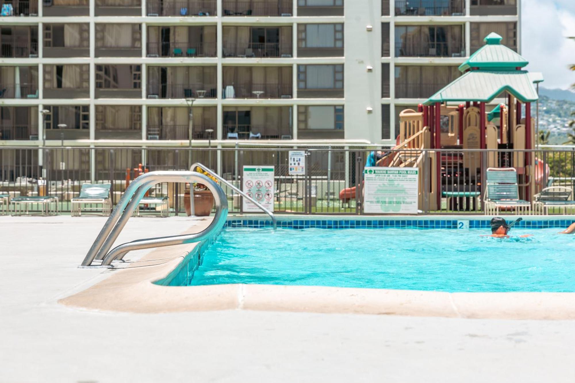 Cozy Waikiki Getaway, Stroll To Beach With Free Parking Honolulu Exterior photo