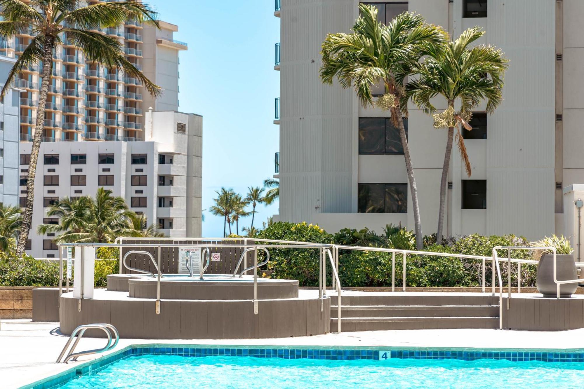 Cozy Waikiki Getaway, Stroll To Beach With Free Parking Honolulu Exterior photo